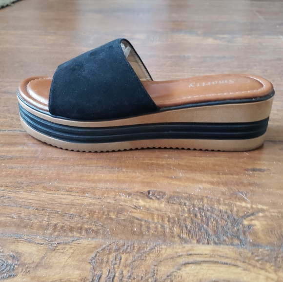 Smartty sz 39 (8.5) platforms black and tan heels - Picture 11 of 12